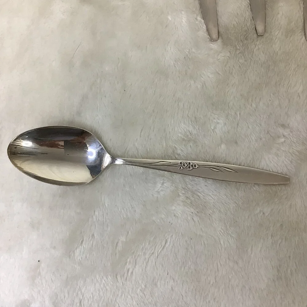 Oneida Silverplate Enchantment‎ Gentle Rose 1960’s Flatware 8 Pc Lot Tablespoons
